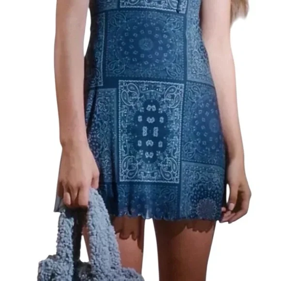 Urban Outfitters Elodie Bandana Print Mesh Mini Dress Blue Paisley Western - Picture 3 of 13